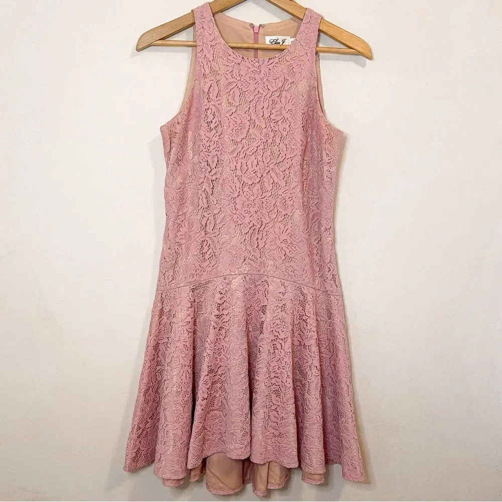 Eliza J size good